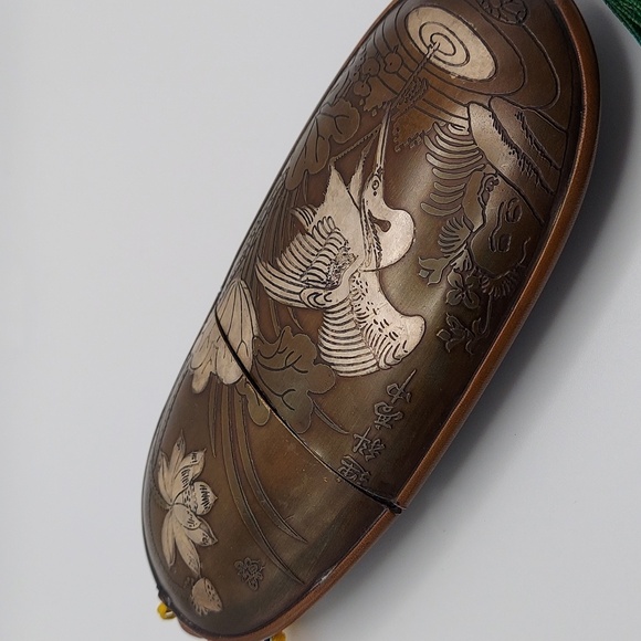 Vintage Chinese Brass glass case & tassels. With Deity, Fortune Kid & Crane. - Picture 3 of 9